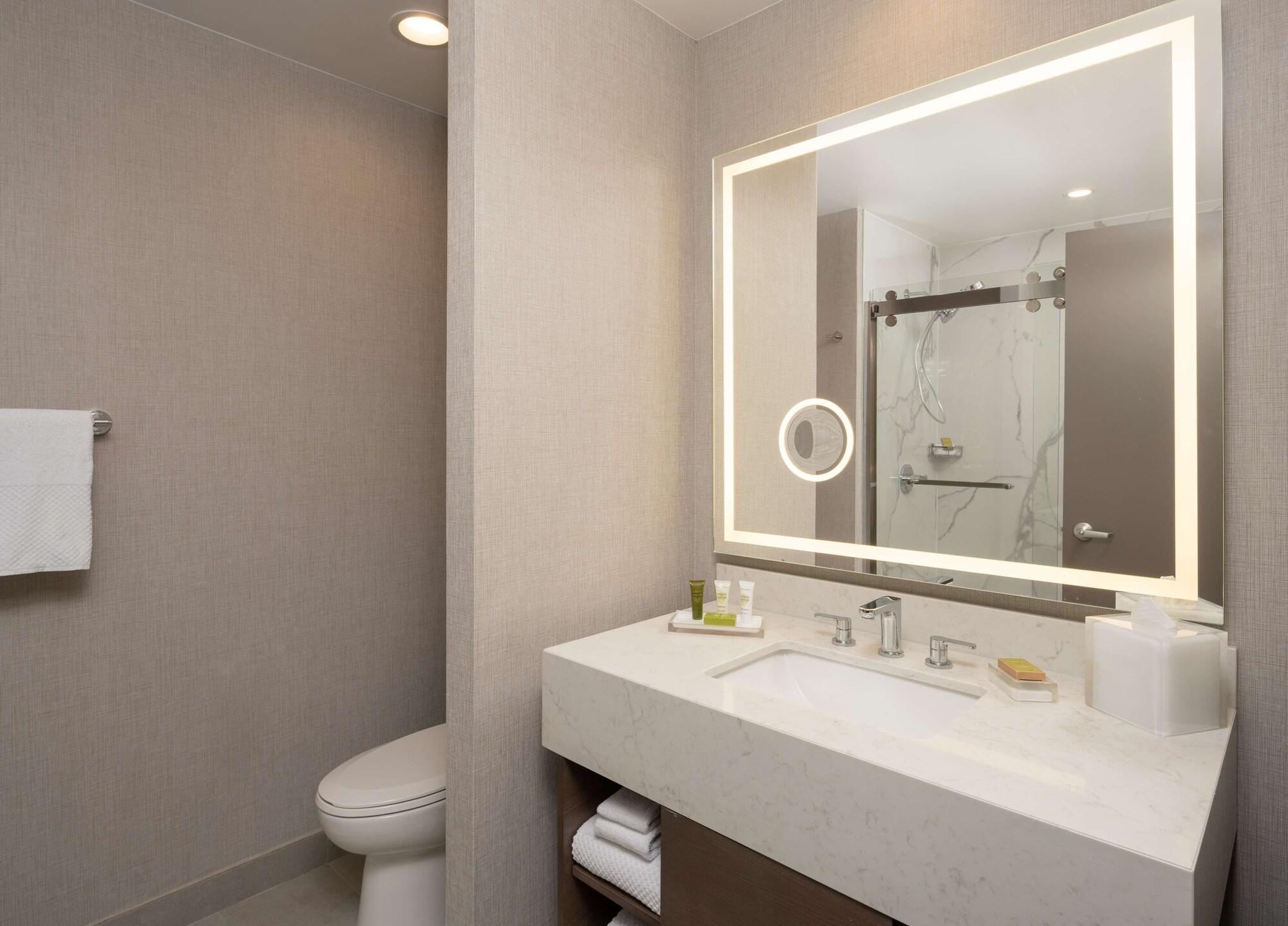 Hilton Houston North Hotel Buitenkant foto