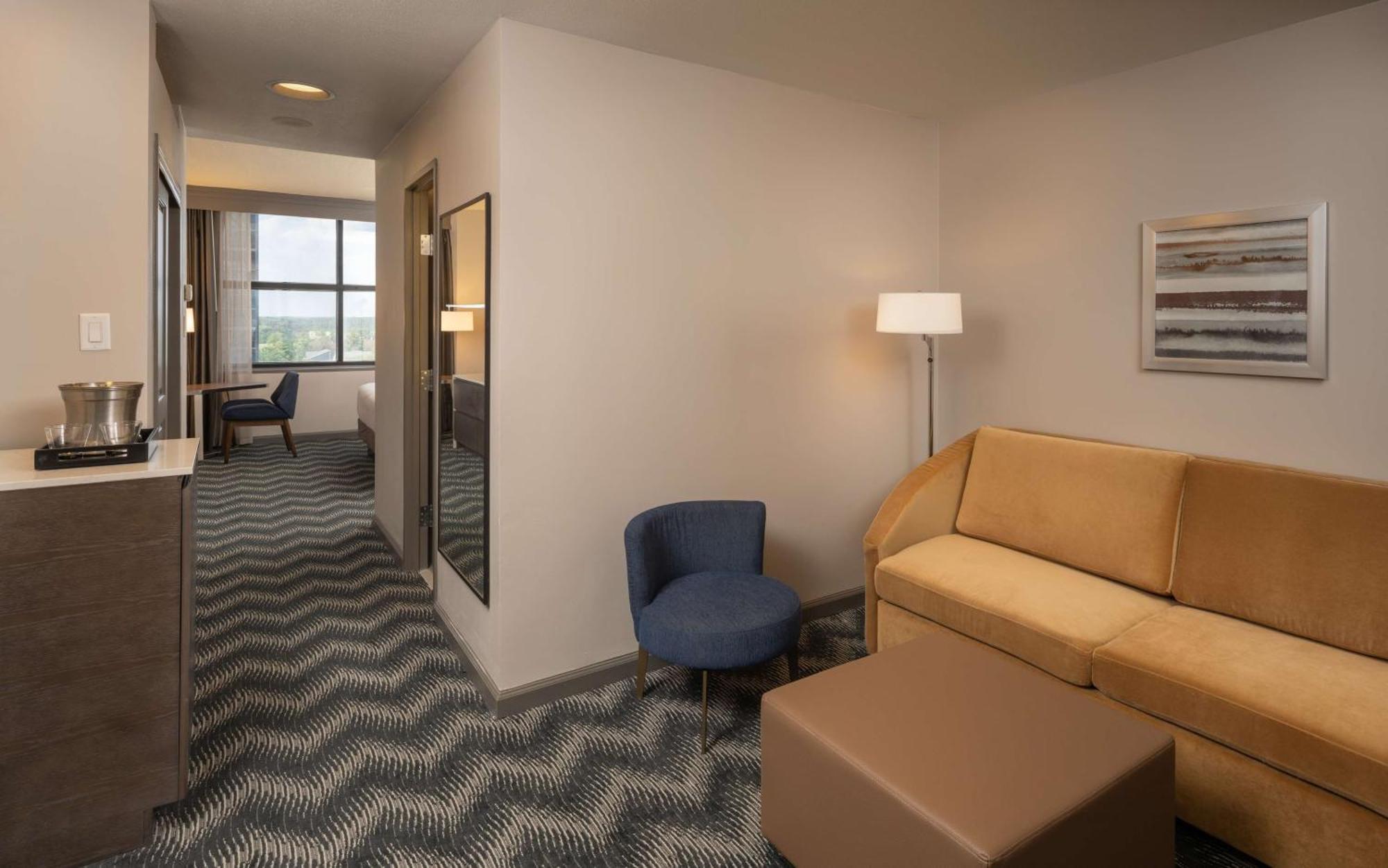 Hilton Houston North Hotel Buitenkant foto