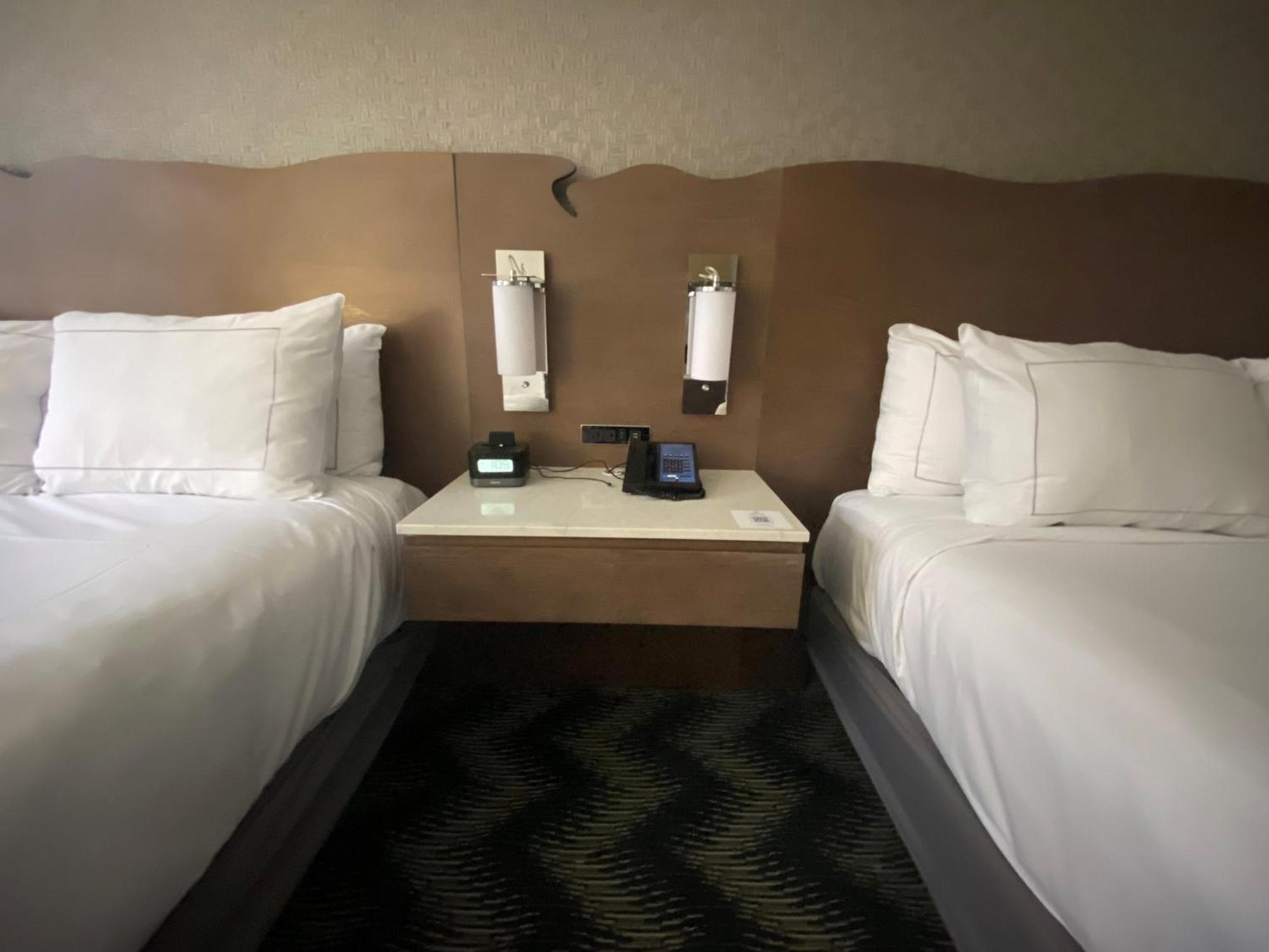 Hilton Houston North Hotel Buitenkant foto