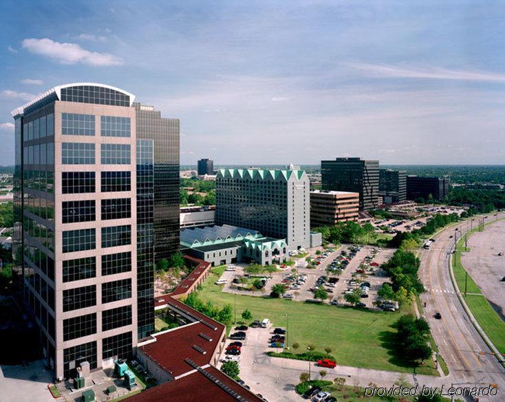 Hilton Houston North Hotel Buitenkant foto
