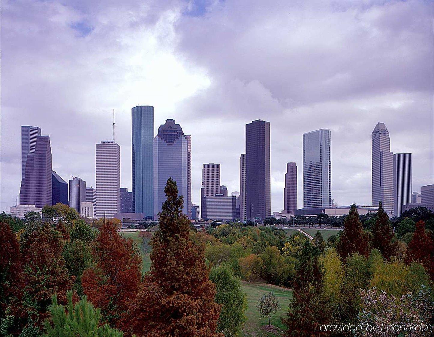 Hilton Houston North Hotel Buitenkant foto